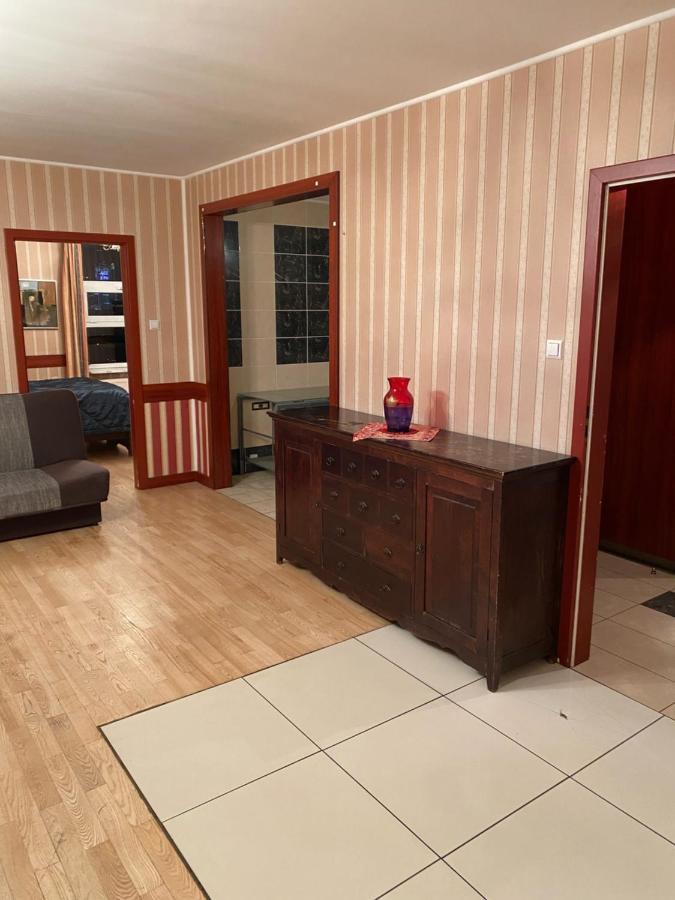 Babka Wiezowiec Noclegi Warschau Buitenkant foto