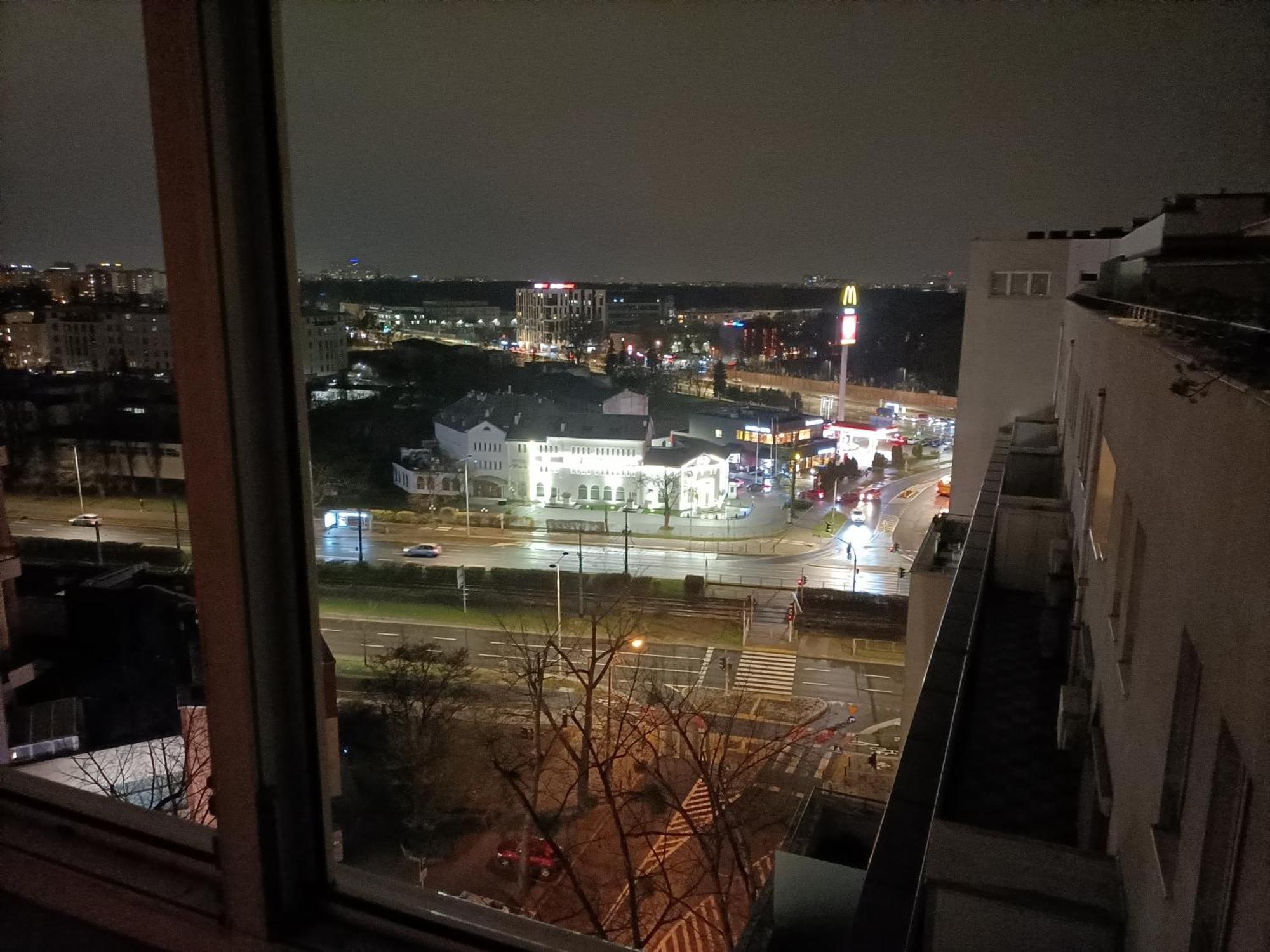 Babka Wiezowiec Noclegi Warschau Buitenkant foto