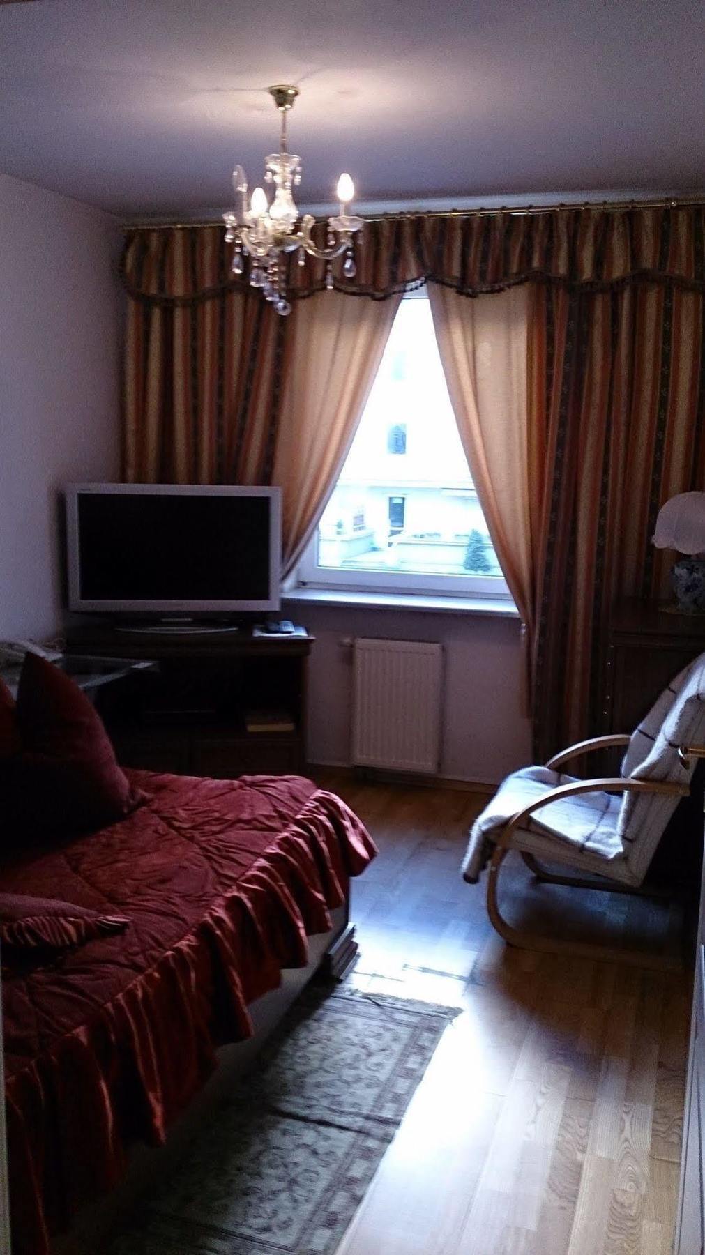 Babka Wiezowiec Noclegi Warschau Buitenkant foto